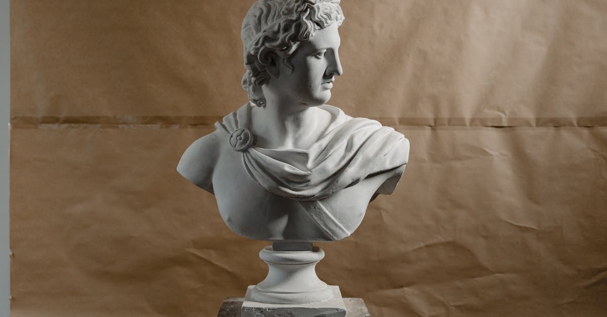 11 Top Strategies for Starting a Sculpting Business: From Figurative Sculpture to Installation Art